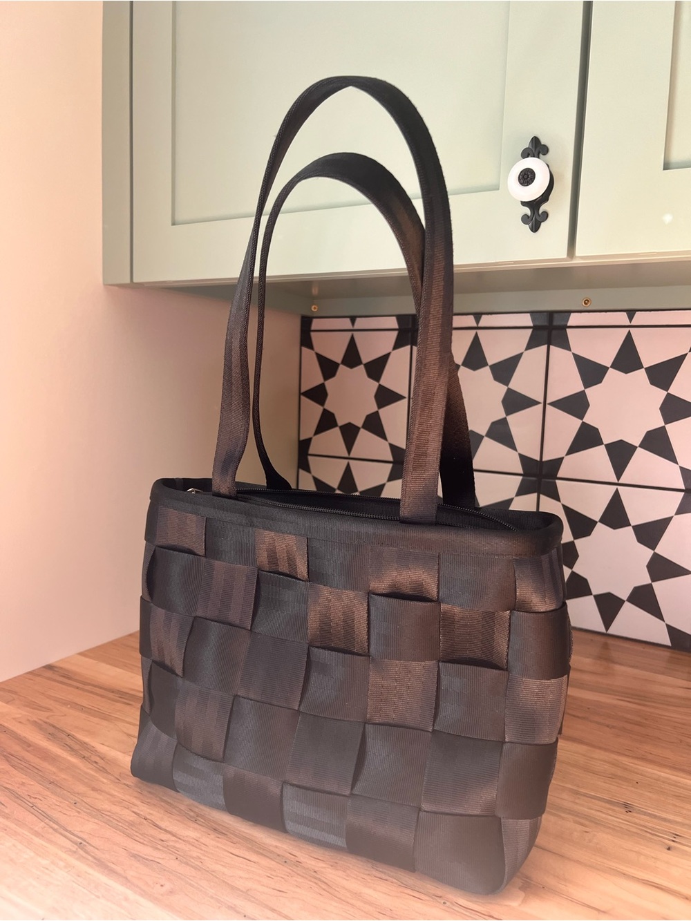 Harveys Original Seatbelt Bag Large Tote Black Woven Shoulder Bag Y2K Streetwear